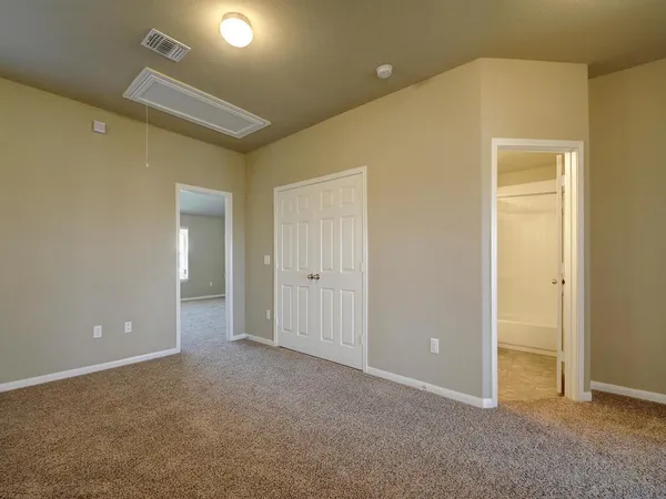 $1,995 | 1620 Bryant Drive, Unit 1801, Round Rock, TX 78664