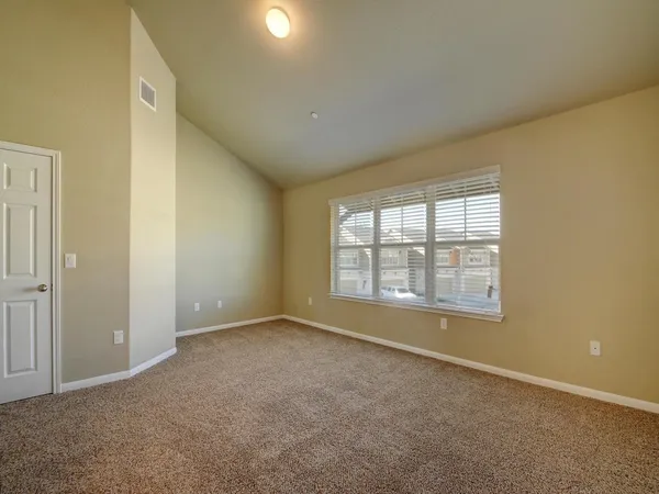 $1,995 | 1620 Bryant Drive, Unit 1801, Round Rock, TX 78664