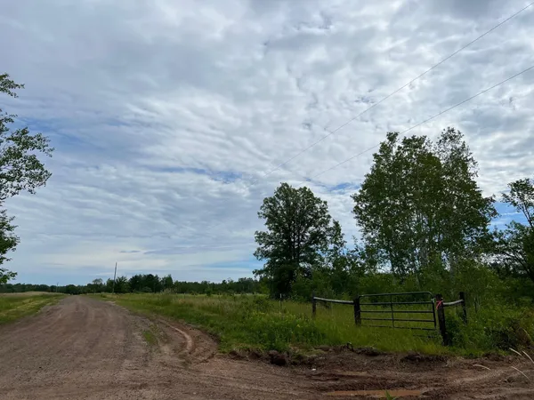 $699,900 | 86640 North South Pratt Road, Bayfield, WI 54814