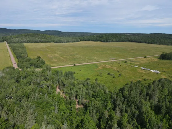 $699,900 | 86640 North South Pratt Road, Bayfield, WI 54814