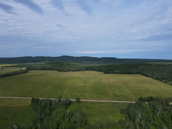$699,900 | 86640 North South Pratt Road, Bayfield, WI 54814