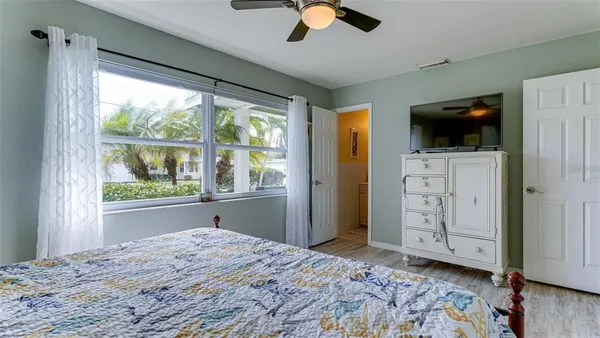 $2,200 | 6904 9th Avenue Northwest, Bradenton, FL 34209