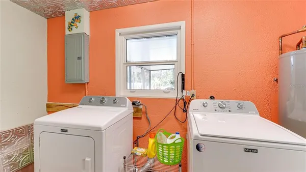 $2,200 | 6904 9th Avenue Northwest, Bradenton, FL 34209