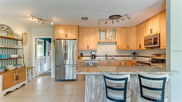 $2,200 | 6904 9th Avenue Northwest, Bradenton, FL 34209