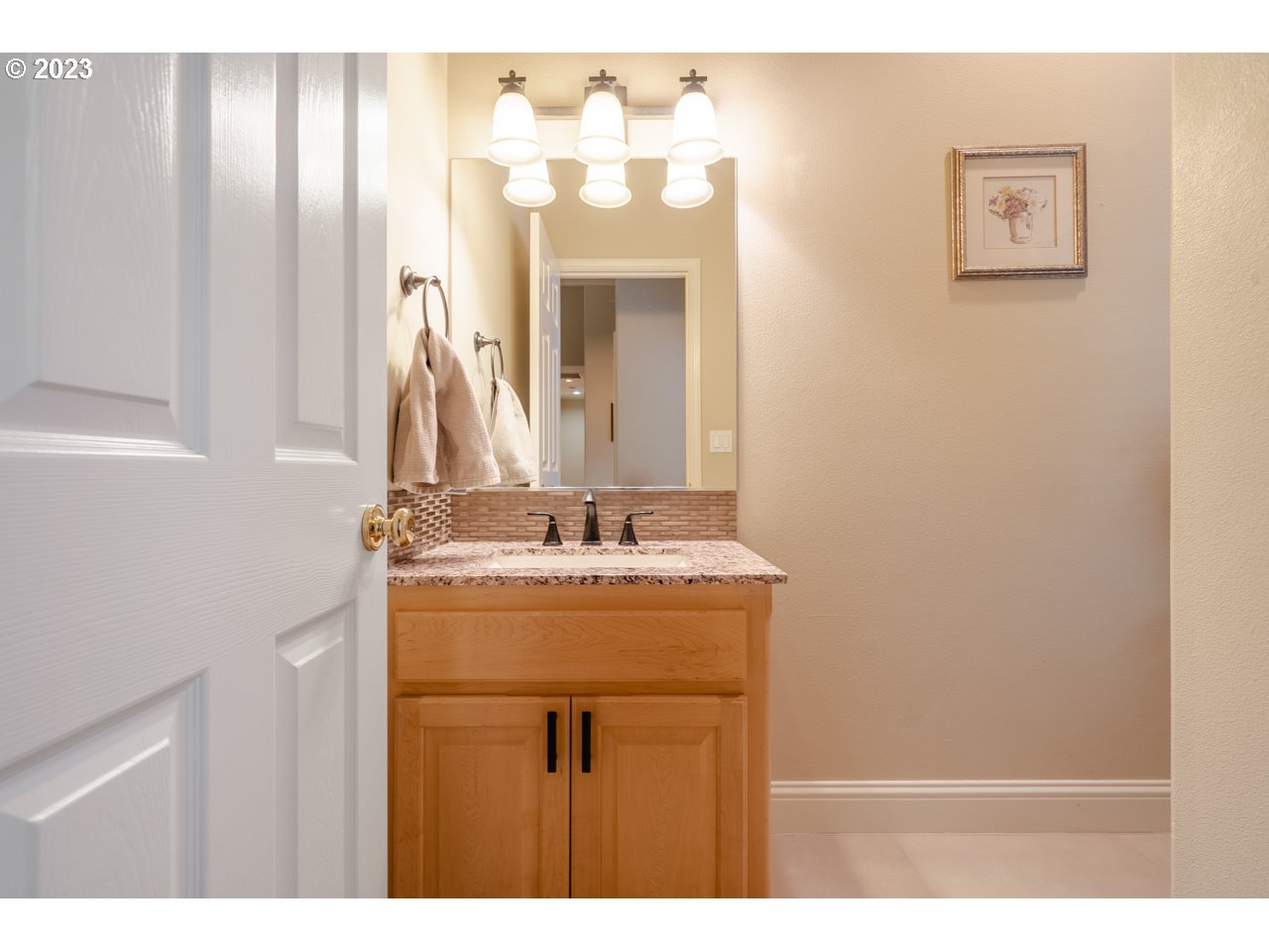 7750 Southwest Ellman Lane Durham, OR 97224 - Photo 23 of 32 Bathroom