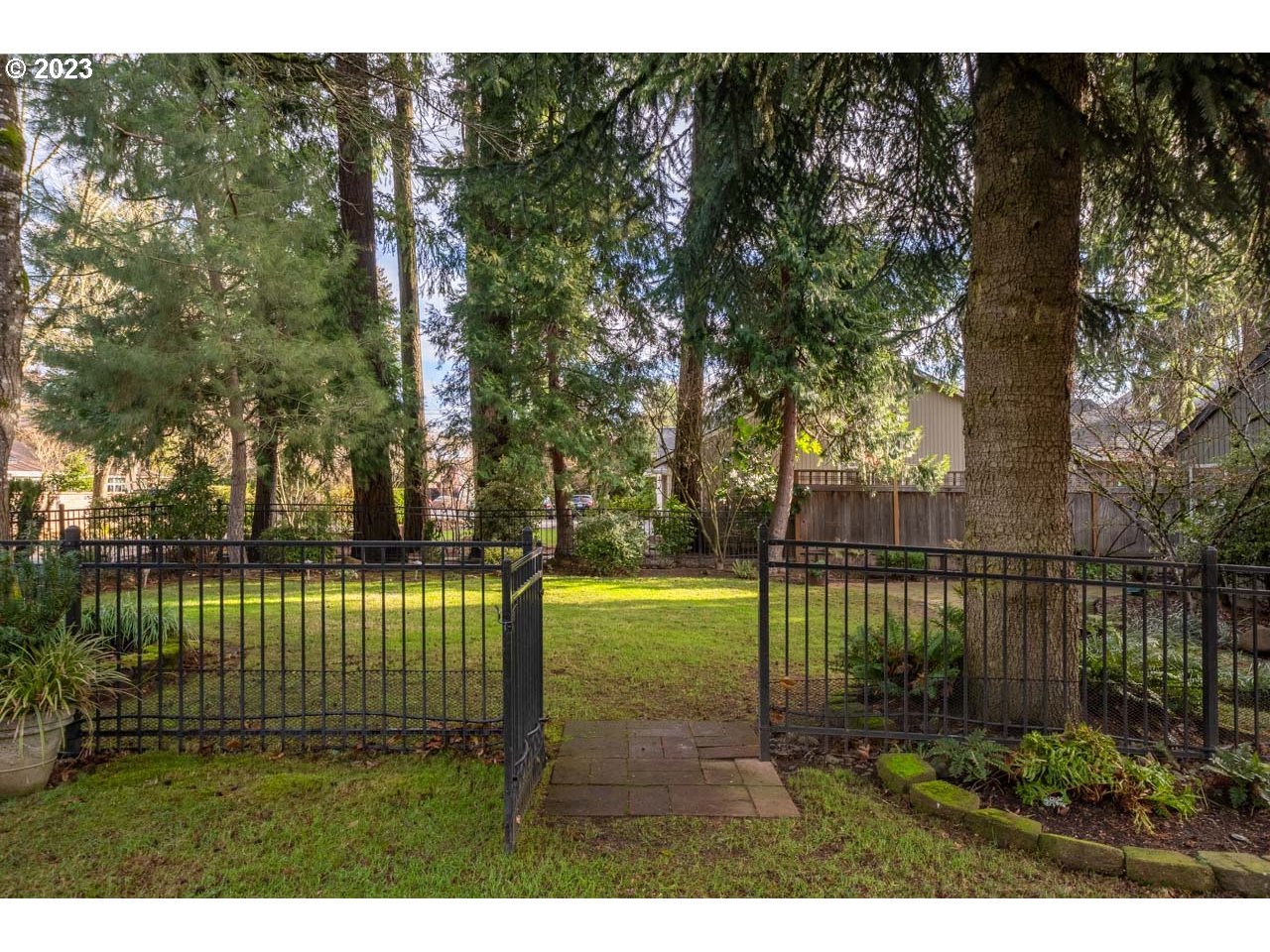 7750 Southwest Ellman Lane Durham, OR 97224 - Photo 29 of 32 Yard