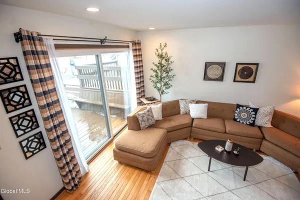 $160,000 | 11 Overlook Lane South, Unit J, Warrensburg, NY 12817