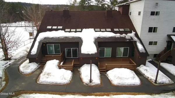 $160,000 | 11 Overlook Lane South, Unit J, Warrensburg, NY 12817