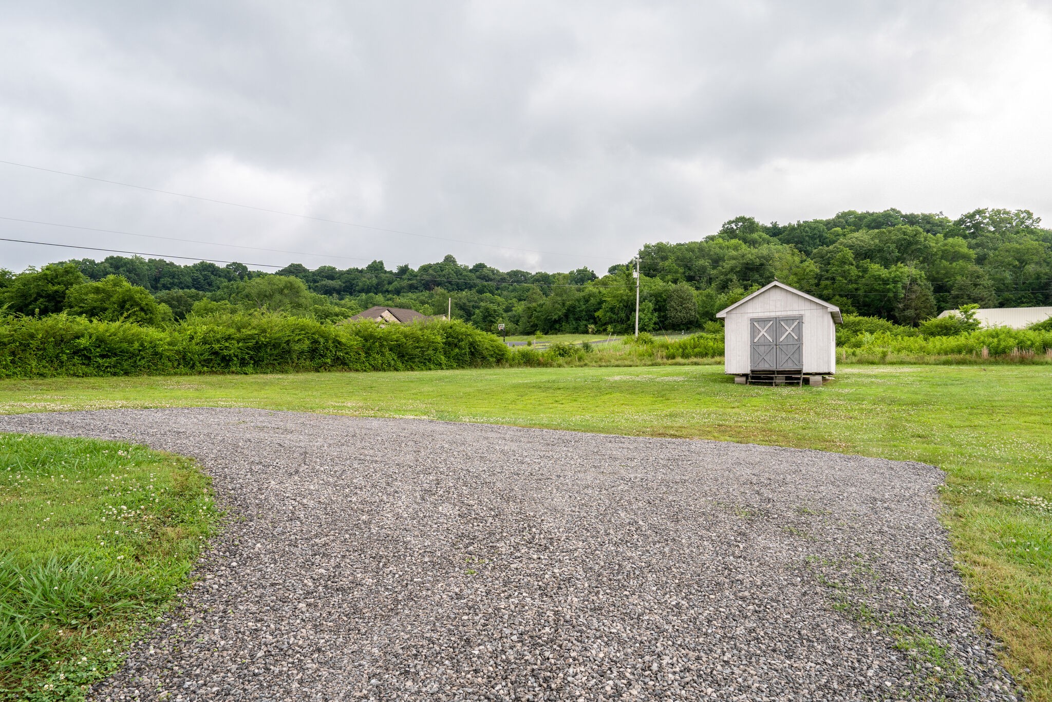 4241 Fairview Road Columbia, TN 38401 - Photo 22 of 35 a view of a volley ball court