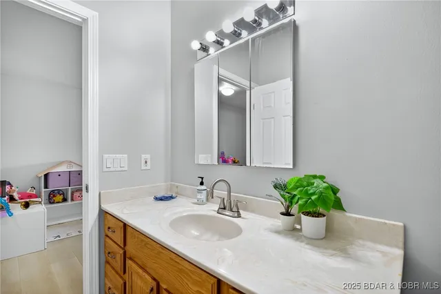 $515,000 | 494 Georgene Road, Camdenton, MO 65020