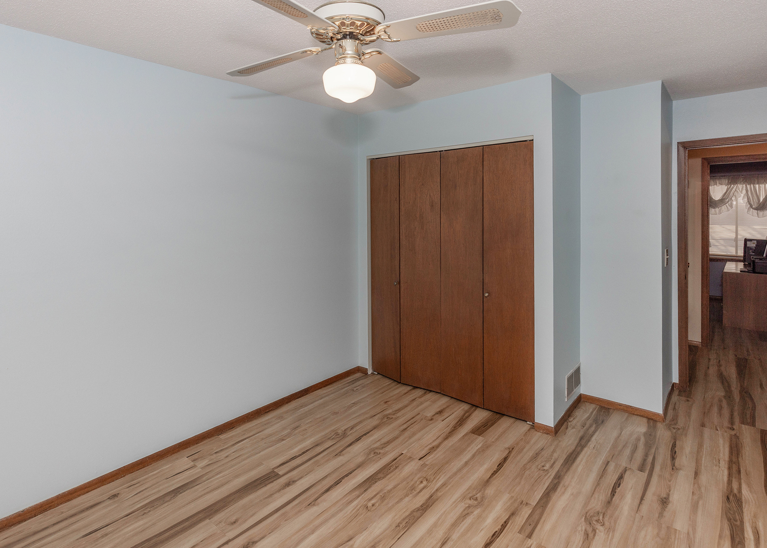 3590 Devils Glen Road Bettendorf, IA 52722 - Photo 15 of 32