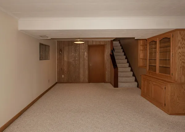 $210,000 | 3590 Devils Glen Road, Bettendorf, IA 52722