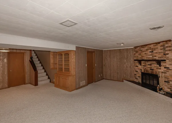 $210,000 | 3590 Devils Glen Road, Bettendorf, IA 52722