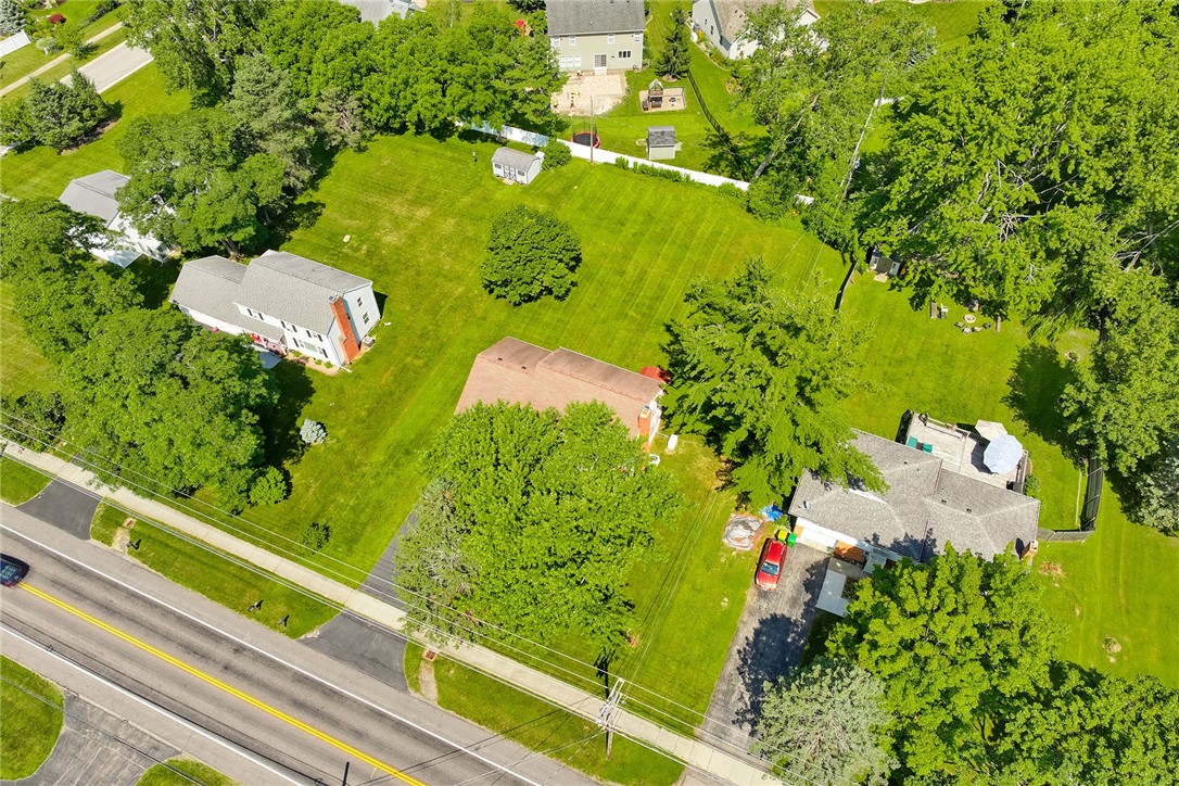 1108 State Road Penfield, NY 14580 - Photo 7 of 49