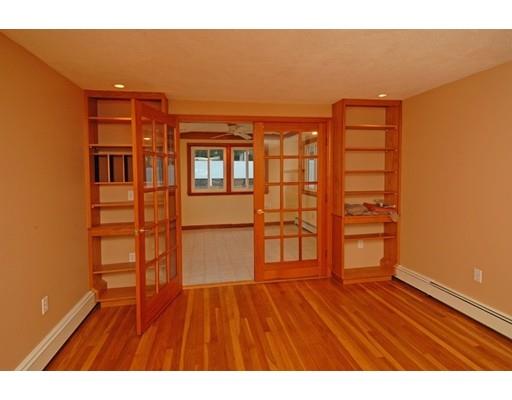 65 Hawthorne Road Waltham, MA 02451 - Photo 14 of 30 Gallery Image 14