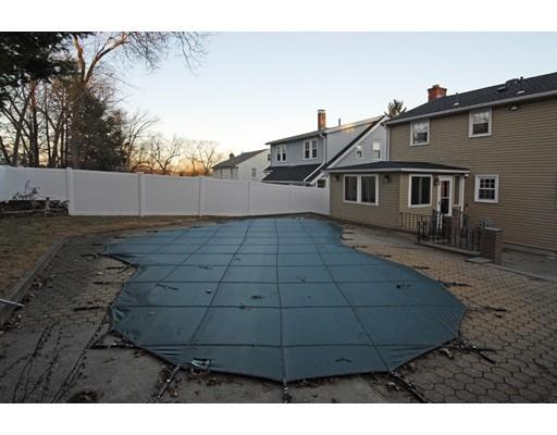 65 Hawthorne Road Waltham, MA 02451 - Photo 8 of 30 Gallery Image 8