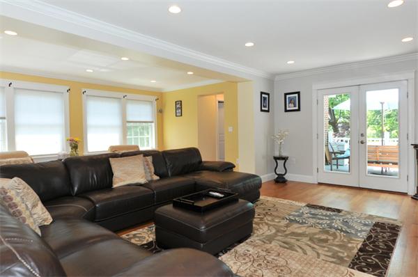 71 Lovell Road Watertown, MA 02472 - Photo 4 of 22