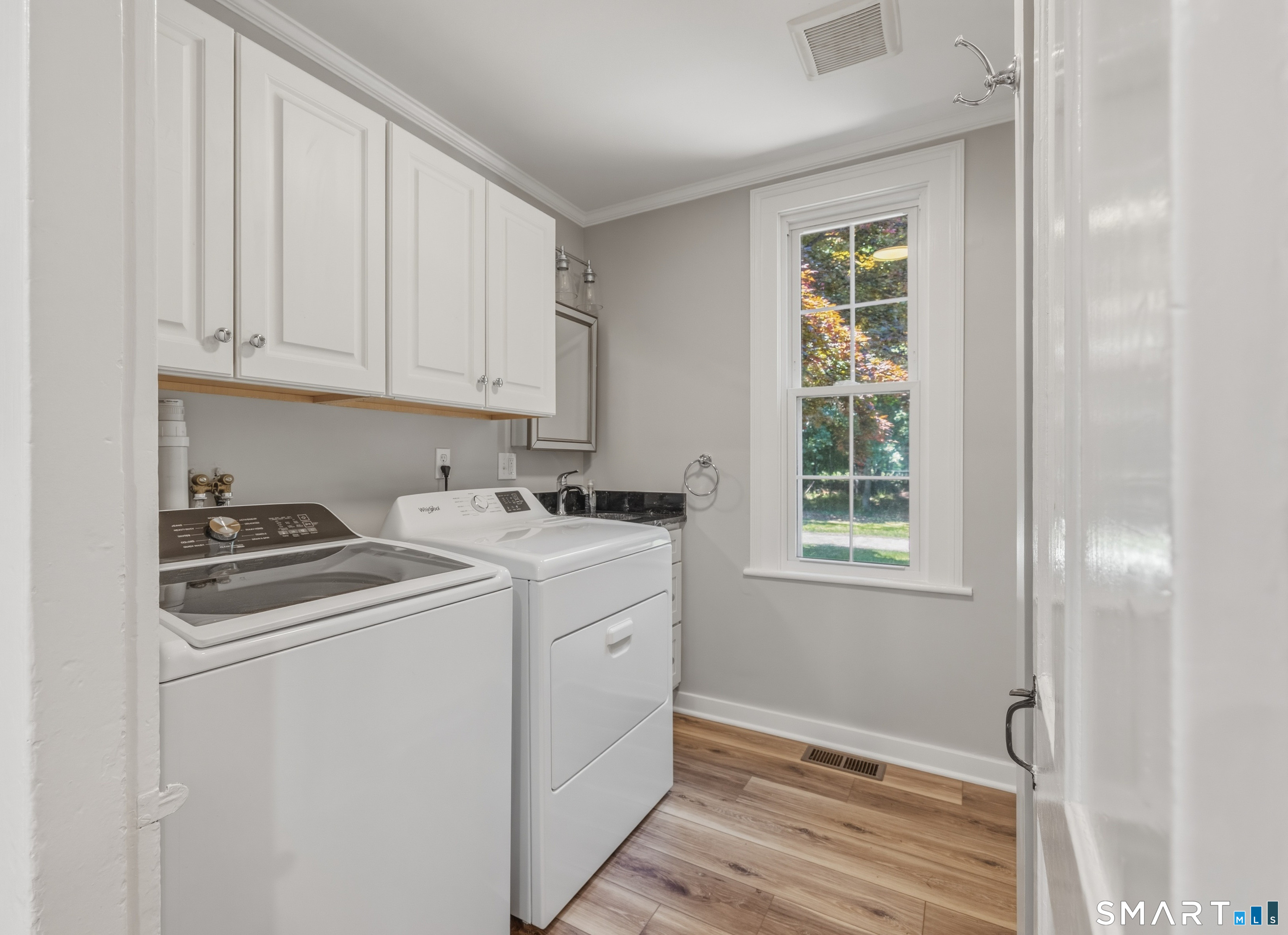 238 Isinglass Road Shelton, CT 06484 - Photo 12 of 30