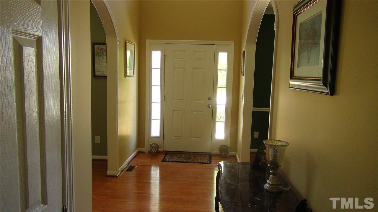 205 Riley Oaks Lane Apex, NC 27539 - Photo 2 of 25 Gallery Image 2