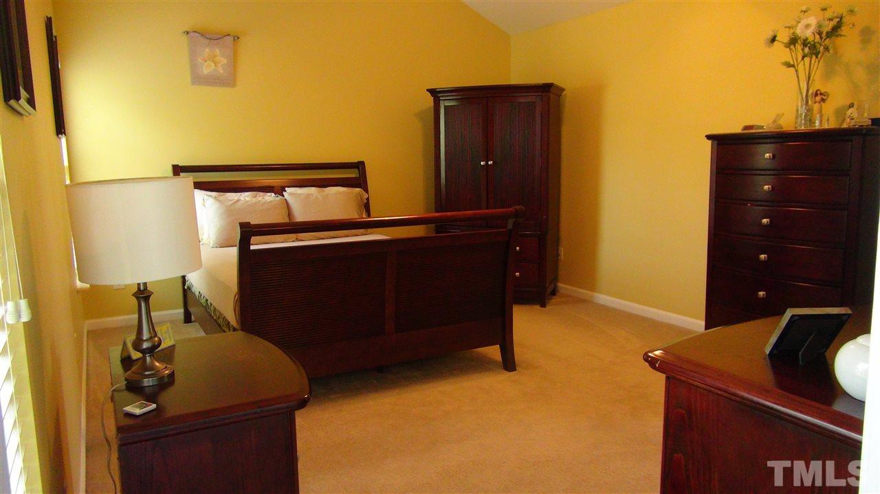 205 Riley Oaks Lane Apex, NC 27539 - Photo 14 of 25 Gallery Image 14