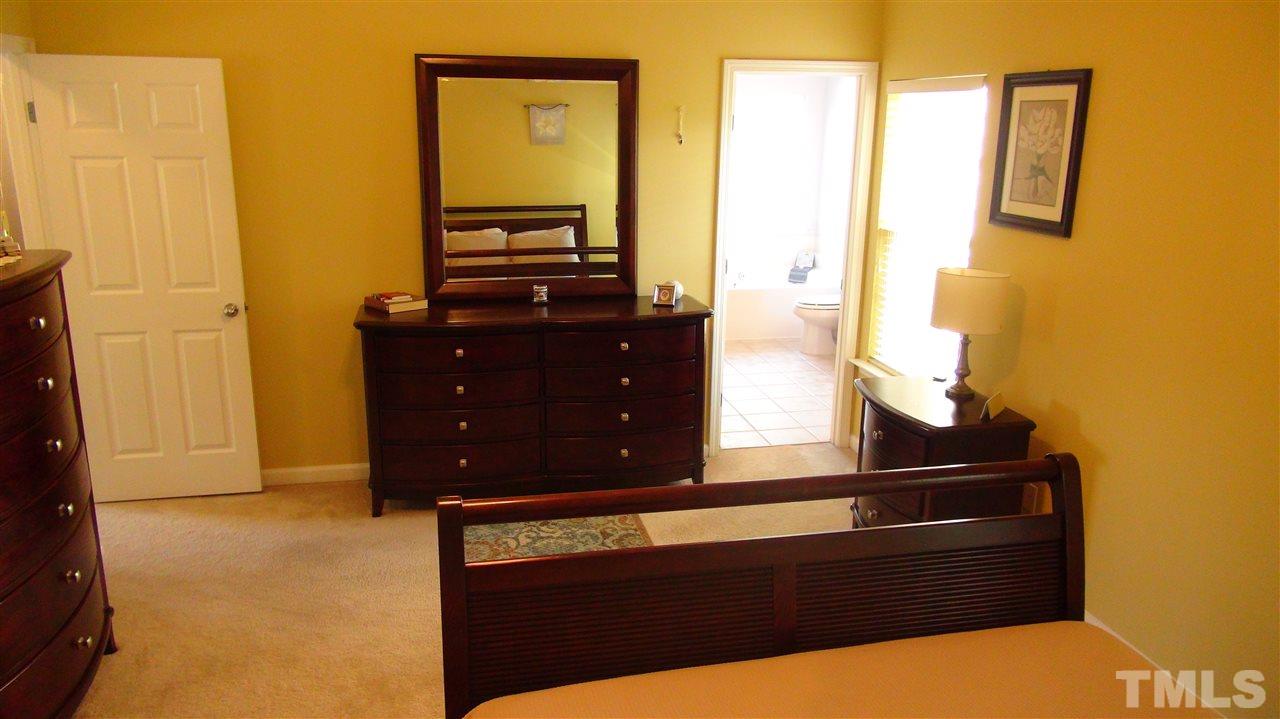 205 Riley Oaks Lane Apex, NC 27539 - Photo 16 of 25 Gallery Image 16