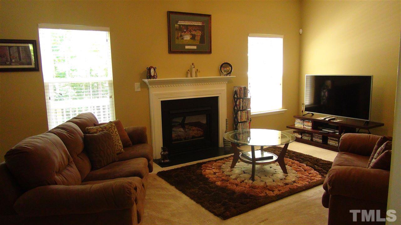 205 Riley Oaks Lane Apex, NC 27539 - Photo 6 of 25 Gallery Image 6