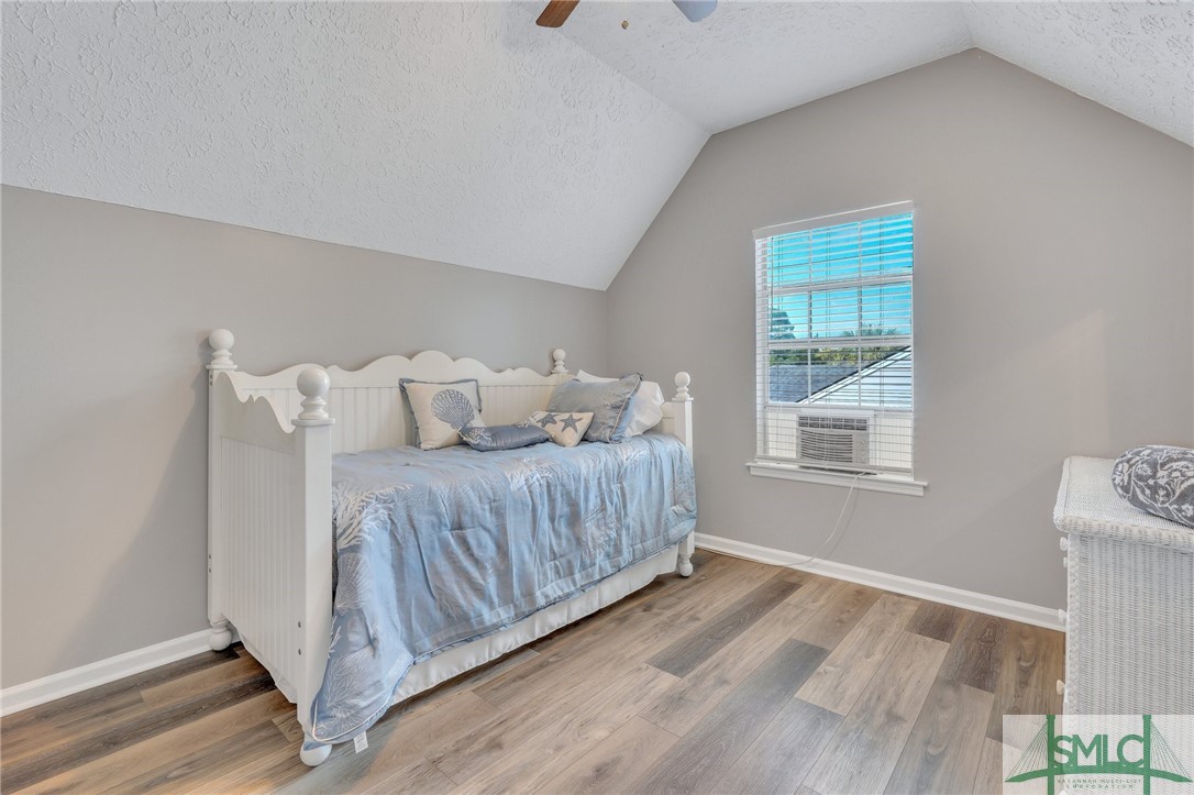 11 Ropemaker Court, Unit FURNISHED Savannah, GA 31410 - Photo 23 of 40 Day Bed with Trundle over Bonus