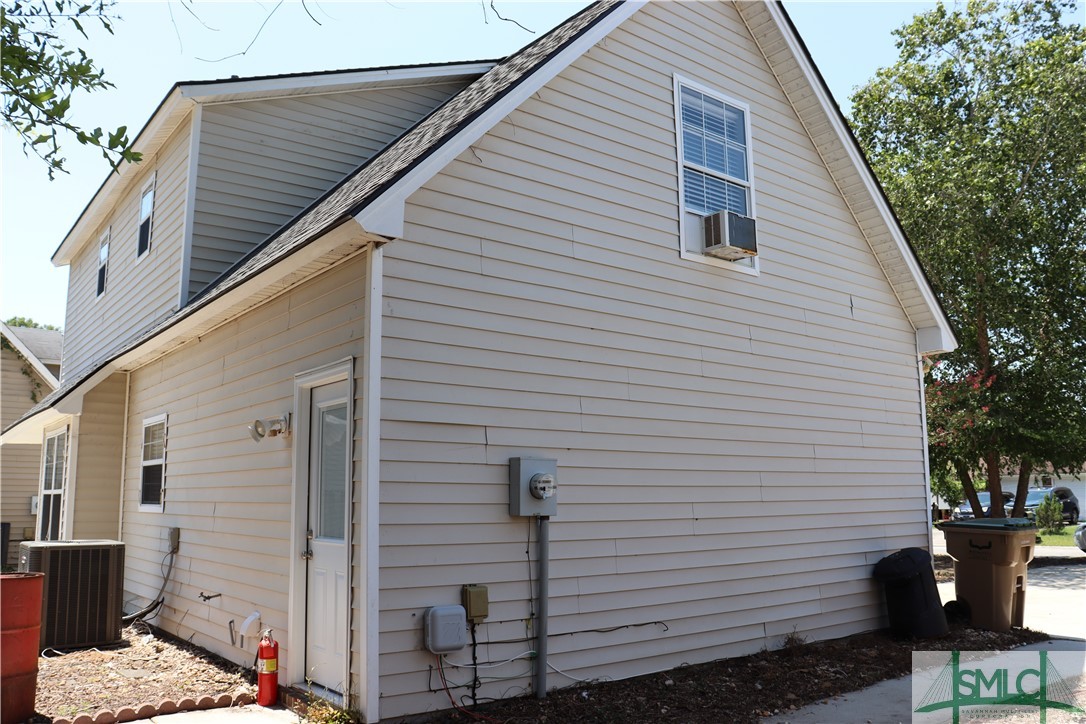 11 Ropemaker Court, Unit FURNISHED Savannah, GA 31410 - Photo 27 of 40 Left Side View