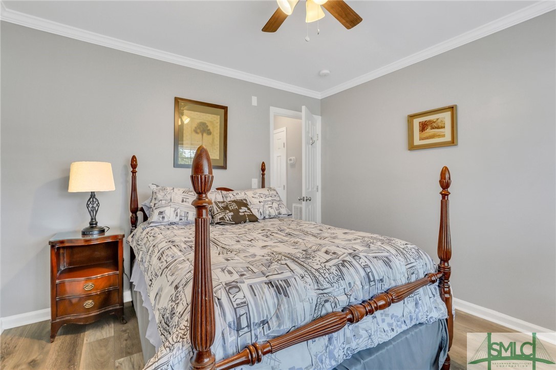 11 Ropemaker Court, Unit FURNISHED Savannah, GA 31410 - Photo 10 of 40 Bedroom on Main with Full Size Bed