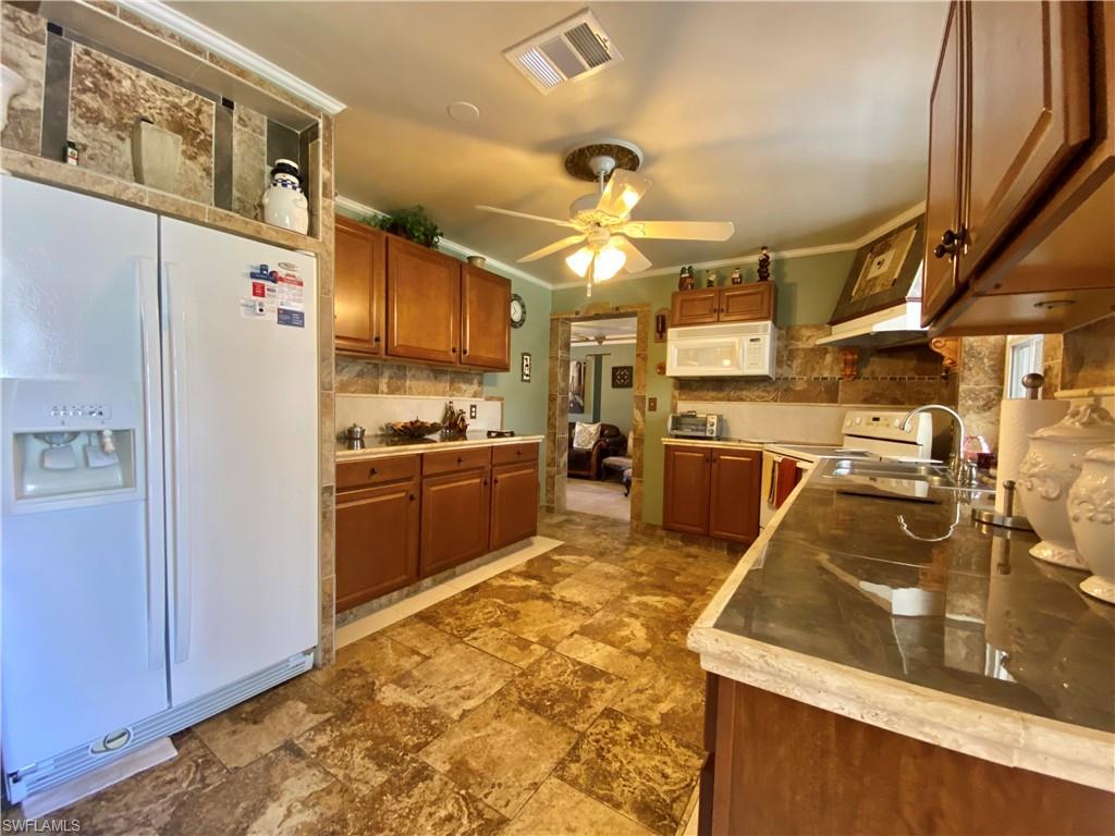 5230 Dixie Drive Naples, FL 34113 - Photo 11 of 32 Gallery Image 11
