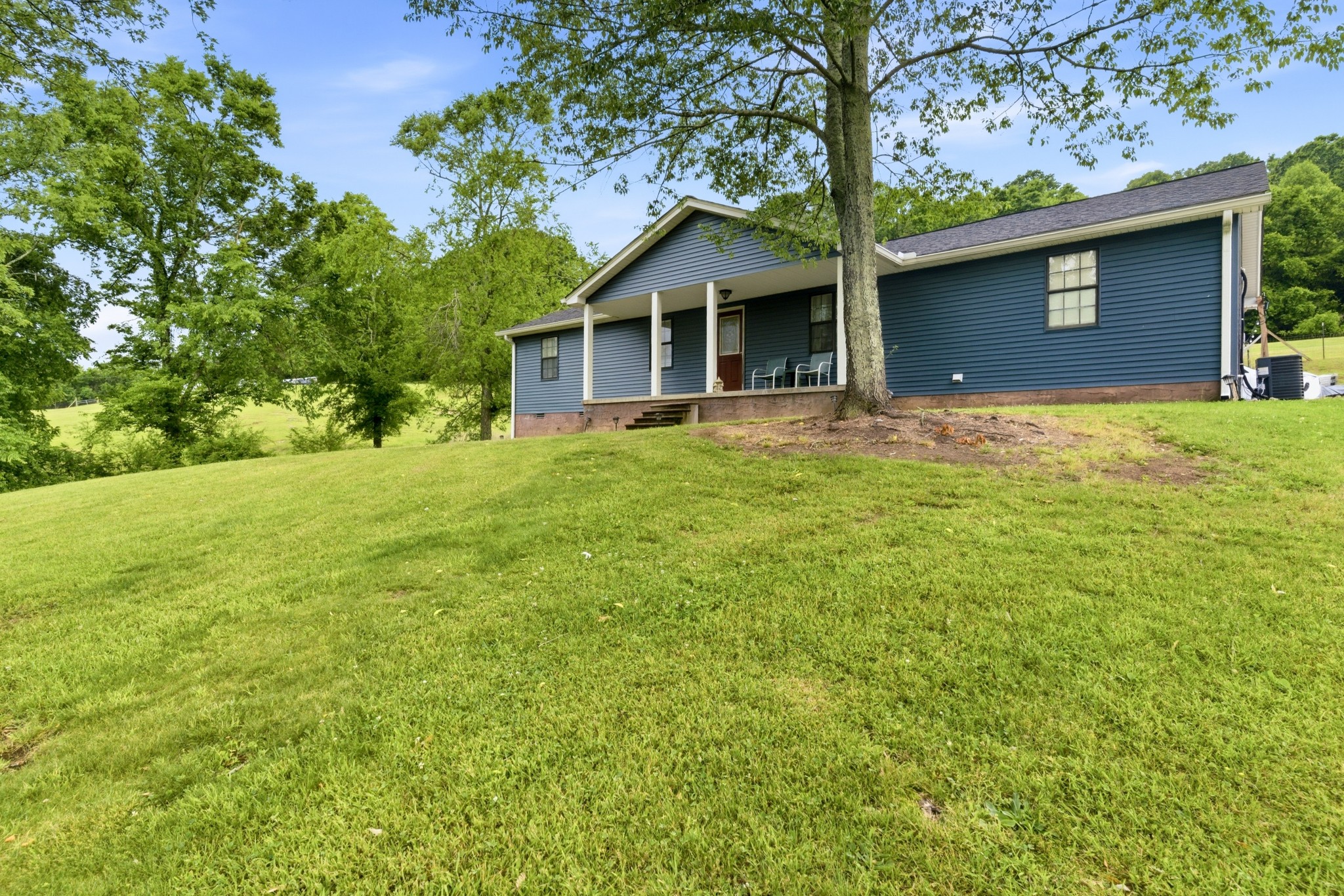 615 Rogues Fork Road Bethpage, TN 37022 - Photo 4 of 53