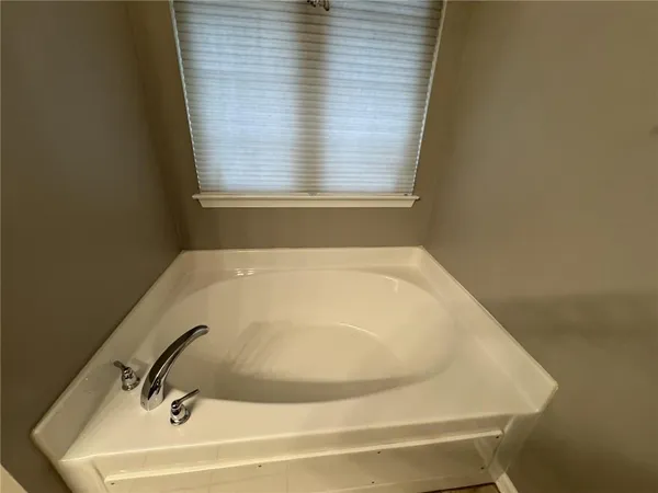 $2,700 | 409 Fairgate Drive, Wexford, PA 15090
