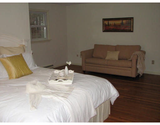 554 River Road Carlisle, MA 01741 - Photo 11 of 18 Gallery Image 11
