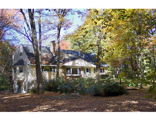 554 River Road Carlisle, MA 01741 - Photo 14 of 18 Gallery Image 14