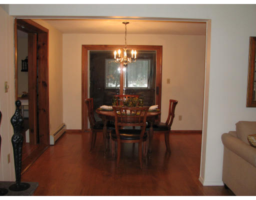 554 River Road Carlisle, MA 01741 - Photo 4 of 18 Gallery Image 4