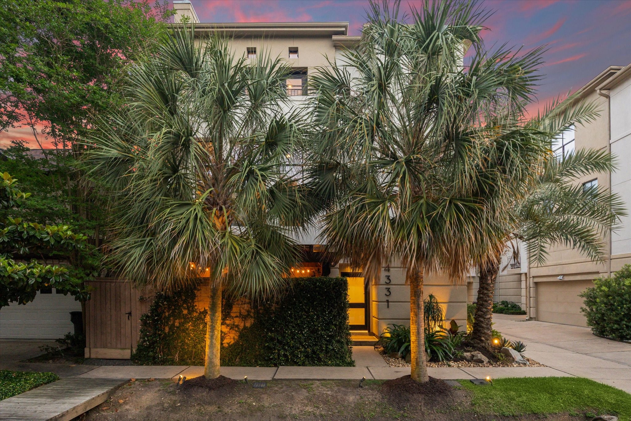 4331 O'Reilly Houston, TX 77007 - Photo 1 of 45 Welcome Home