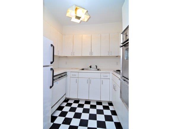 8901 Shore Road, Unit 8B Brooklyn, NY 11209 - Photo 6 of 10 Gallery Image 6