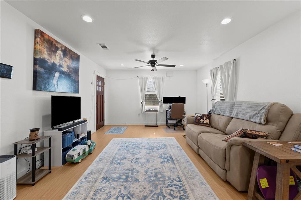 279 Norm Street China Spring, TX 76633 - Photo 11 of 30