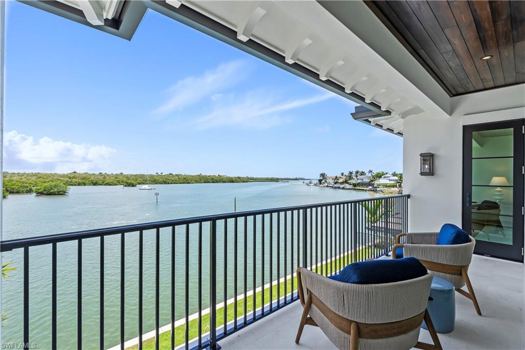 2375 Snook Drive Naples, FL 34102 - Photo 15 of 34