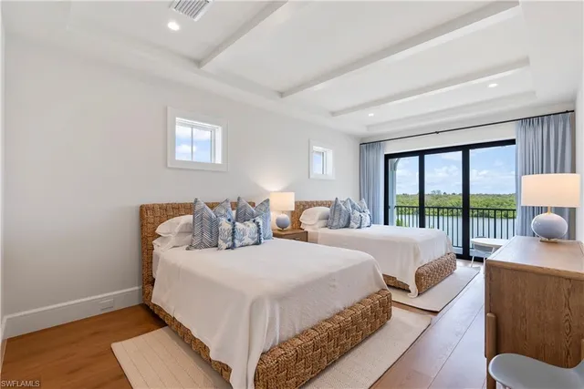 $18,950,000 | 2375 Snook Drive, Naples, FL 34102