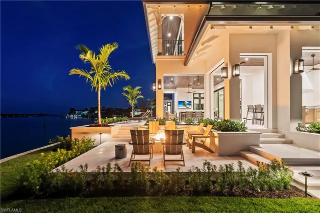 $18,950,000 | 2375 Snook Drive, Naples, FL 34102