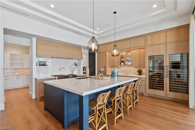 $18,950,000 | 2375 Snook Drive, Naples, FL 34102