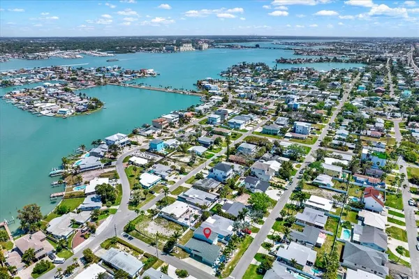$774,900 | 203 163rd Avenue, Redington Beach, FL 33708