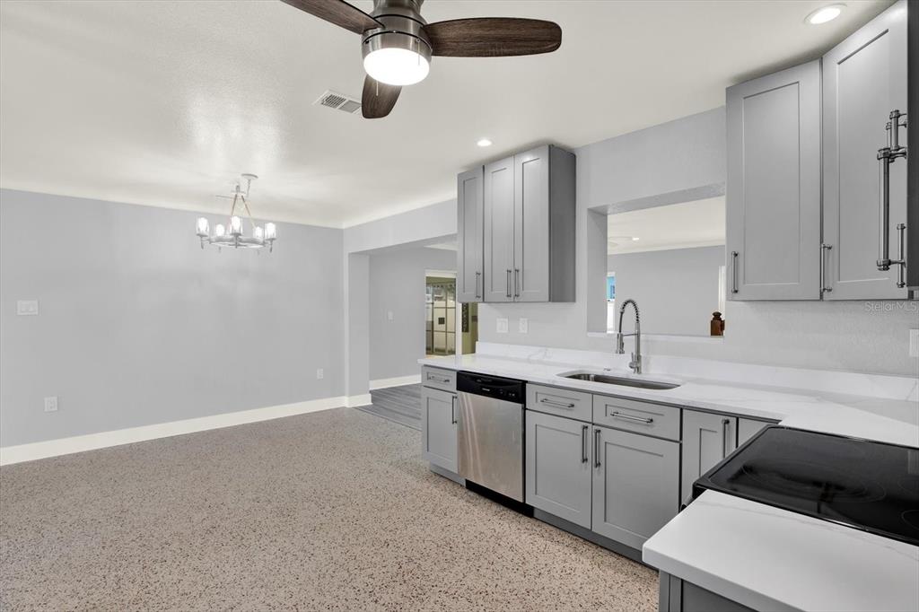 203 163rd Avenue Redington Beach, FL 33708 - Photo 8 of 31