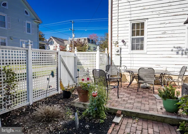 $605,000 | 12 East Cochran Street, Middletown, DE 19709