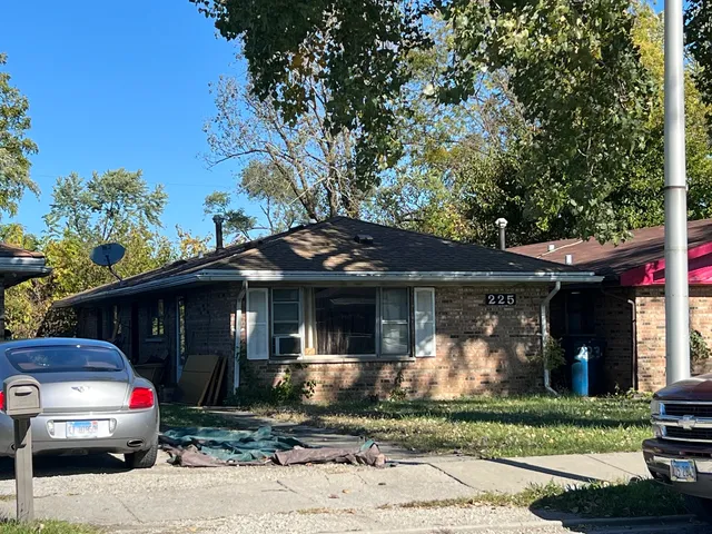 $57,000 | 225 West 155th Street, Harvey, IL 60426