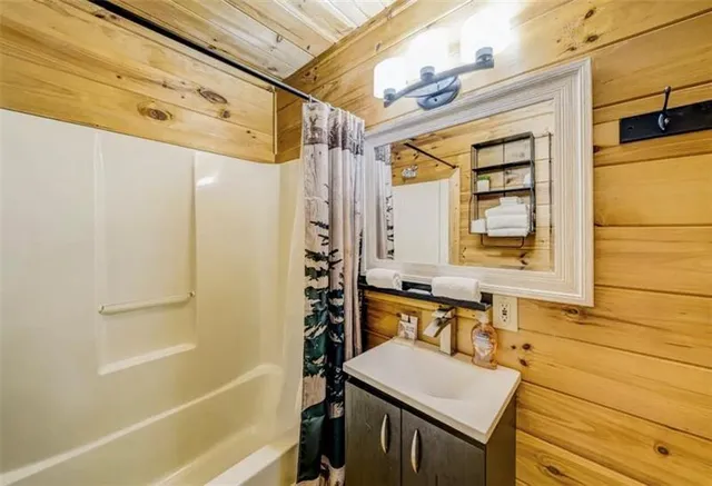 $2,000 | 9947 Doublehead Gap Road, Blue Ridge, GA 30513