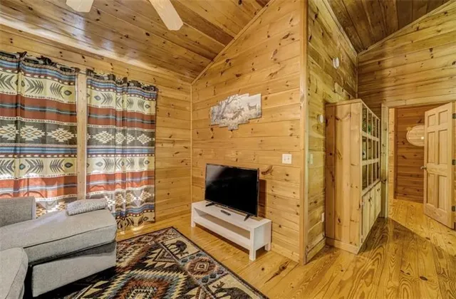 $2,000 | 9947 Doublehead Gap Road, Blue Ridge, GA 30513