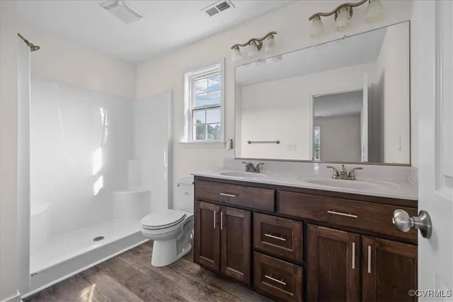 $430,000 | 11325 Webb Road, Disputanta, VA 23842