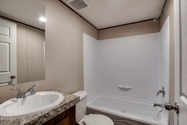 $245,000 | 17670 Highway 72, Loudon, TN 37774